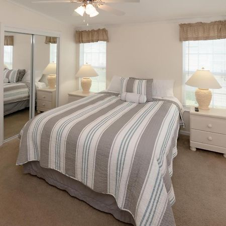 Groves Rv Resort Harlem Heights Bagian luar foto