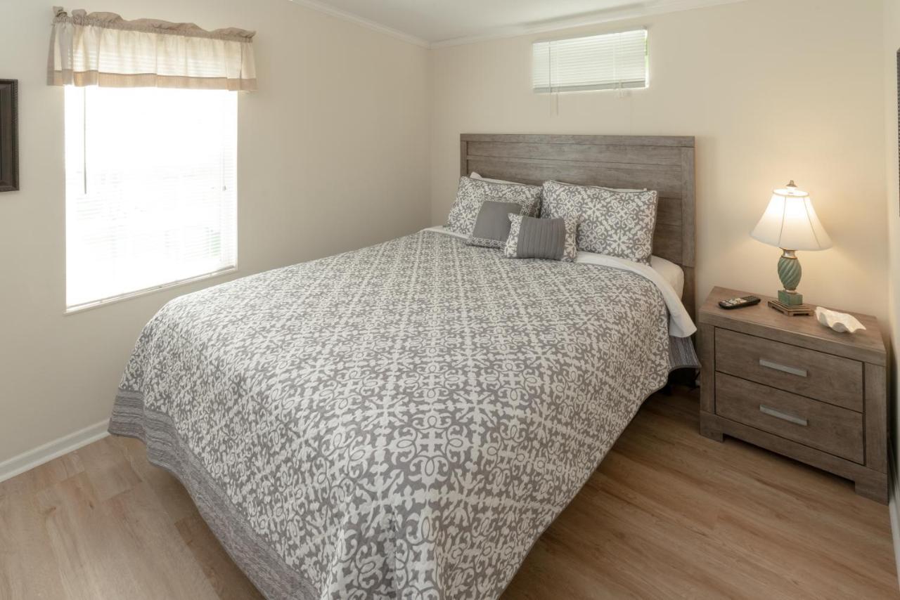 Groves Rv Resort Harlem Heights Bagian luar foto