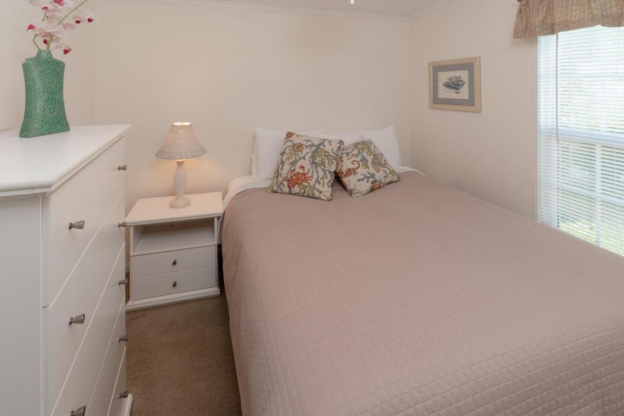 Groves Rv Resort Harlem Heights Bagian luar foto