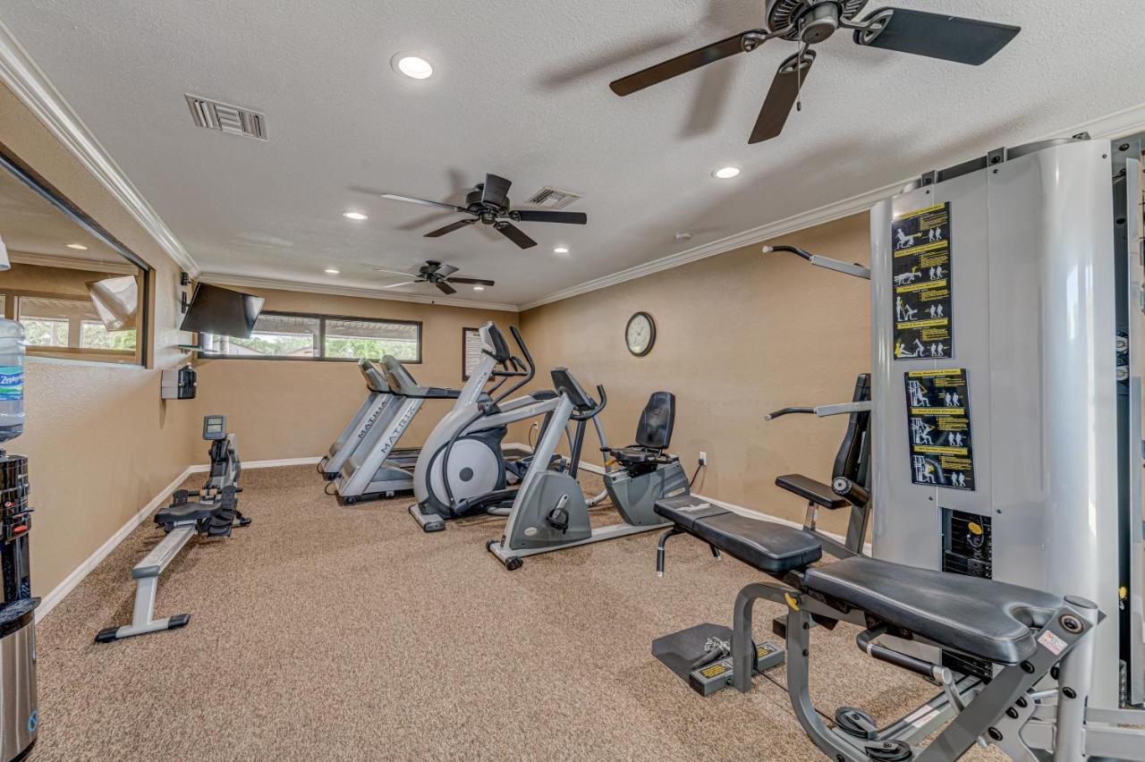 Groves Rv Resort Harlem Heights Bagian luar foto